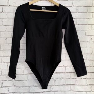 OQQ‎ Long Sleeve Bodysuit